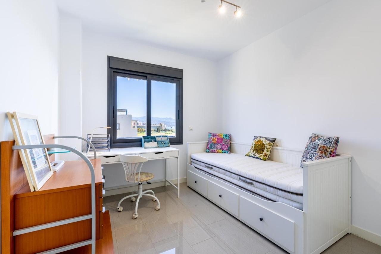 Apartamento Playa Marinsa Torre Del Mar Bagian luar foto